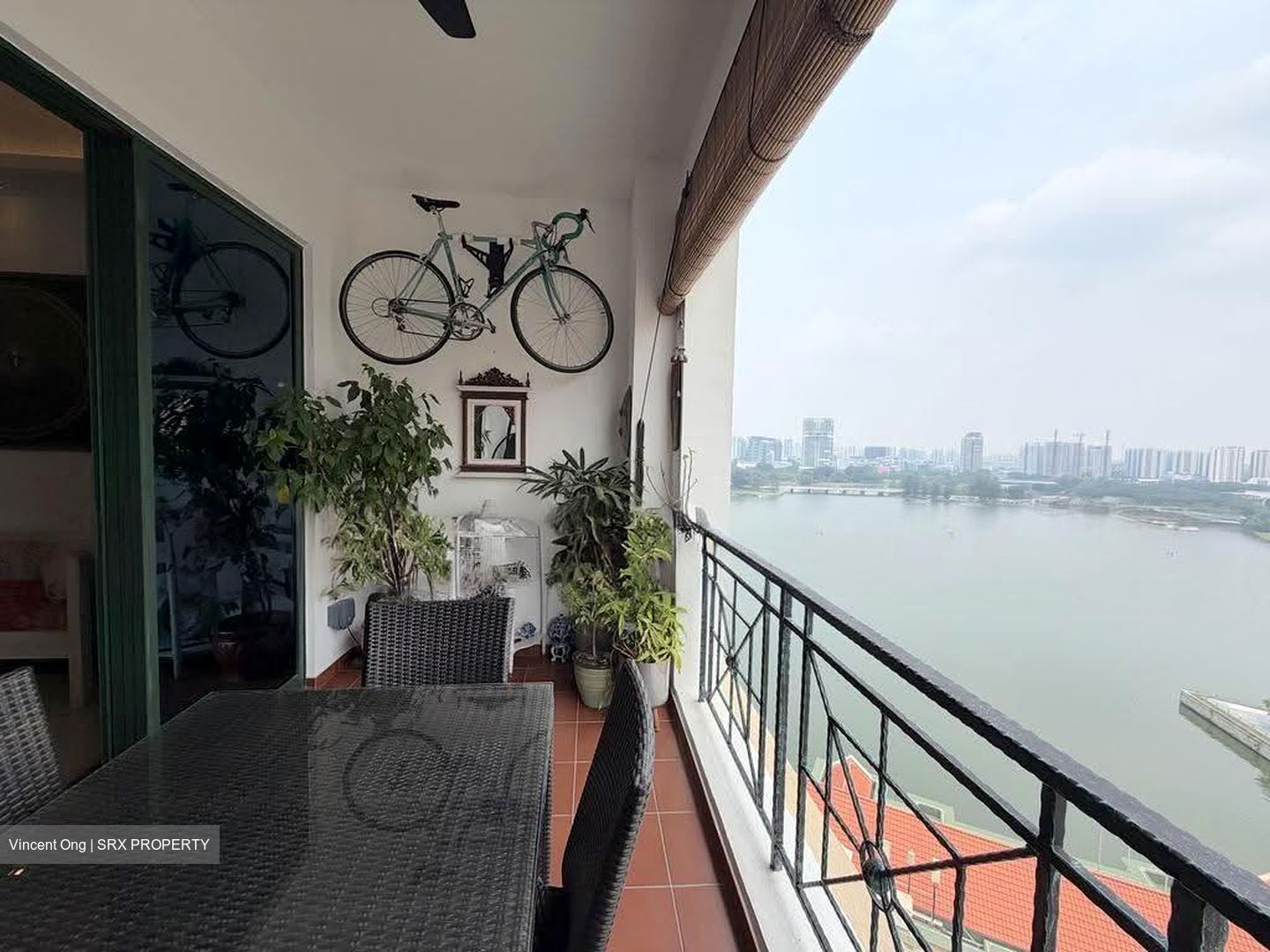 Pebble Bay (D15), Condominium #634666021